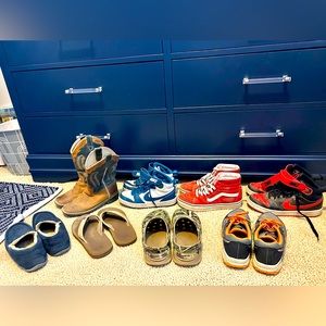 BUNDLE- 8 Pair of Boys Shoes- size range 3.5-4.5